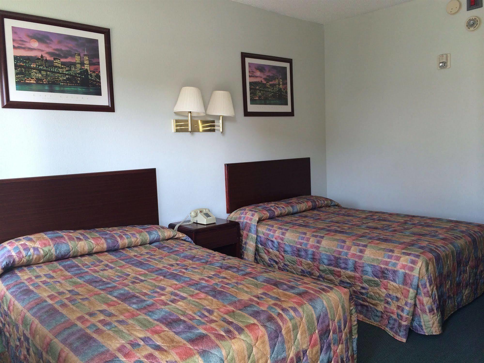 Americas Value Motel Arlington