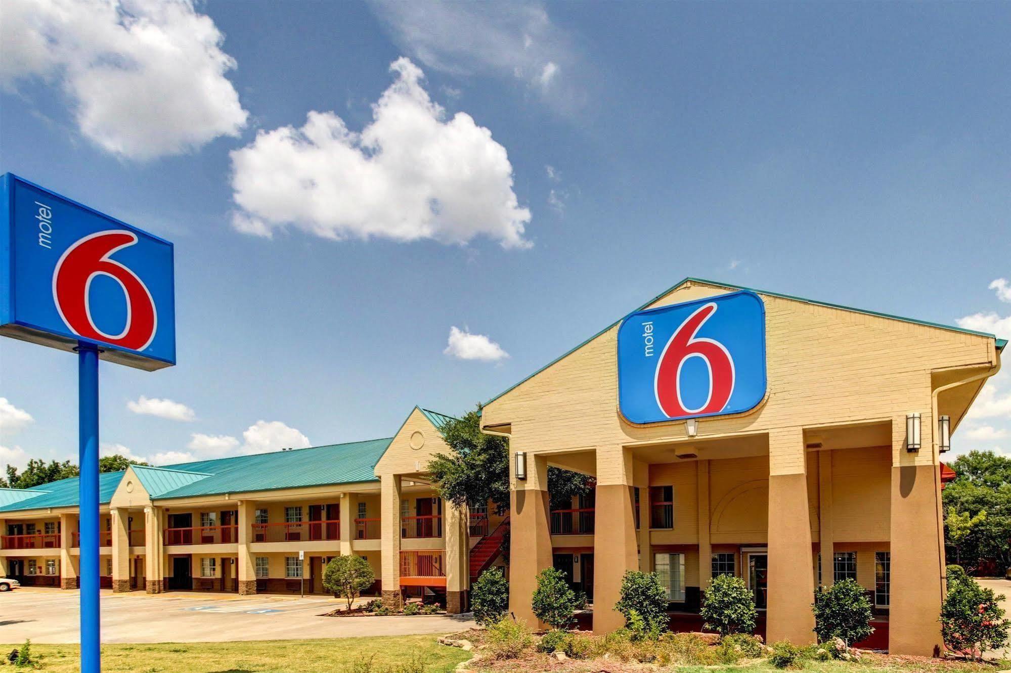 6-arlington, Tx Hotel