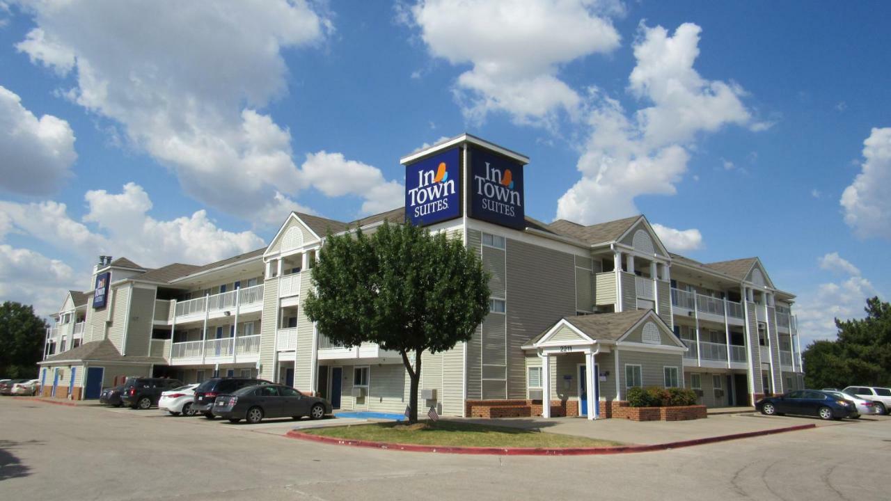 Intown Extended Tx - Six Flags Arlington