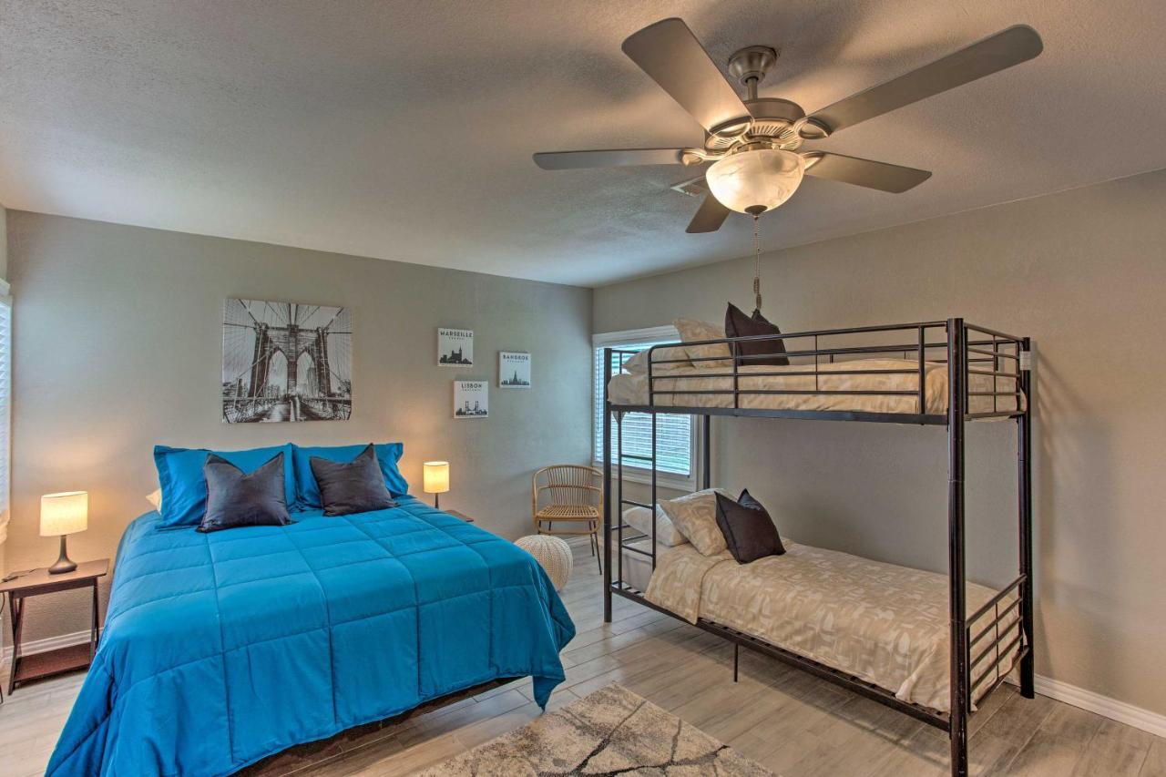 Holiday home With Yard Walk To Cowboys Stadium! Arlington